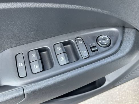 New 2026 Hyundai Venue SEL FWD image 24