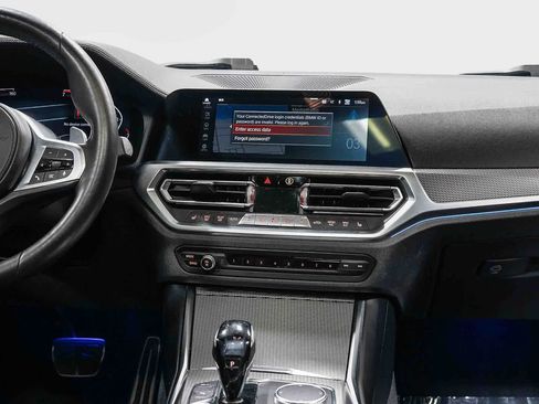 Used 2019 BMW 330i Sedan w/ M Sport Package RWD image 13