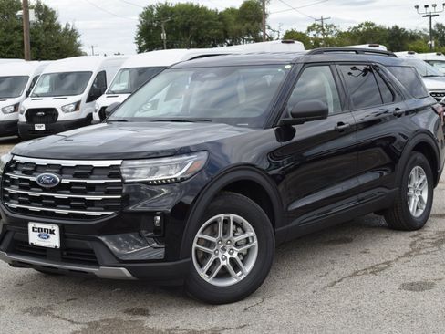 New 2026 Ford Explorer Active image 1