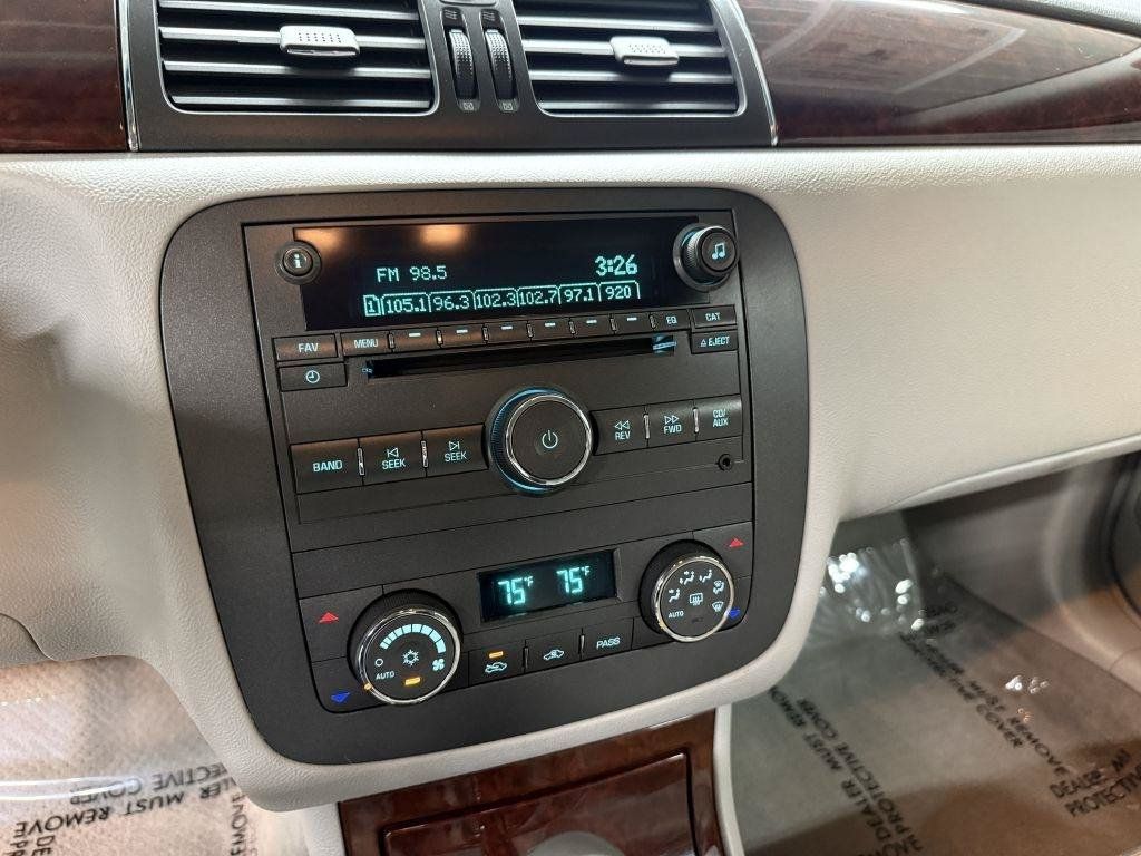 Used 2008 Buick Lucerne CXL FWD image 14