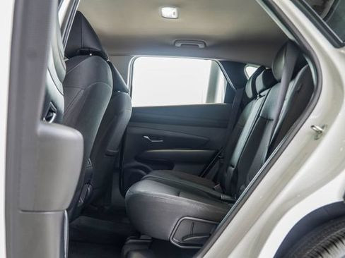 Used 2025 Hyundai Tucson SEL FWD image 40