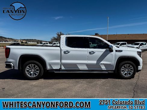 Used 2024 GMC Sierra 1500 Denali w/ Technology Package AWD/4WD image 13