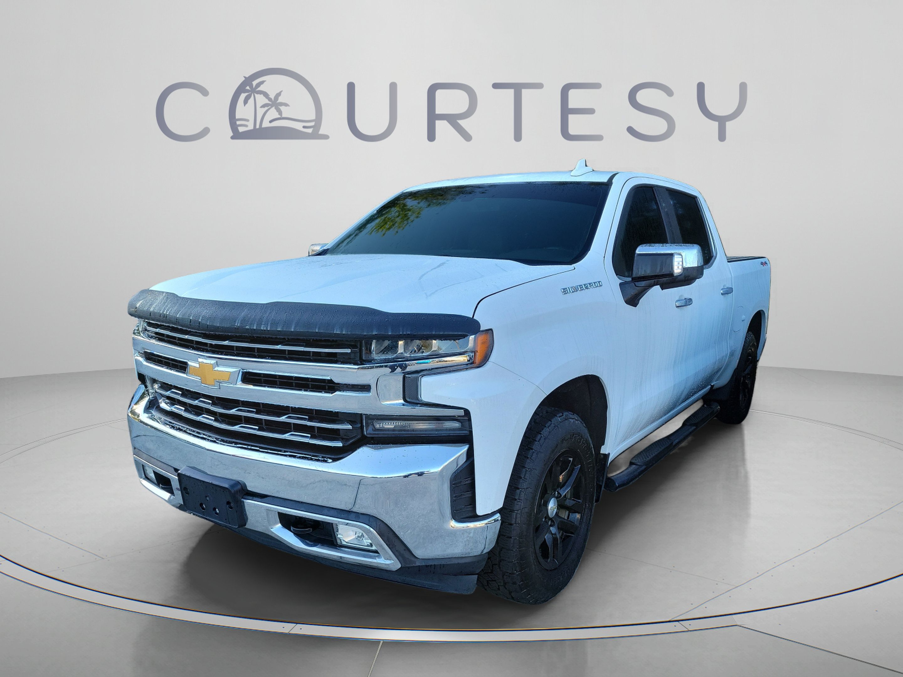 Used 2019 Chevrolet Silverado 1500 LTZ w/ LTZ Convenience Package AWD/4WD image 1
