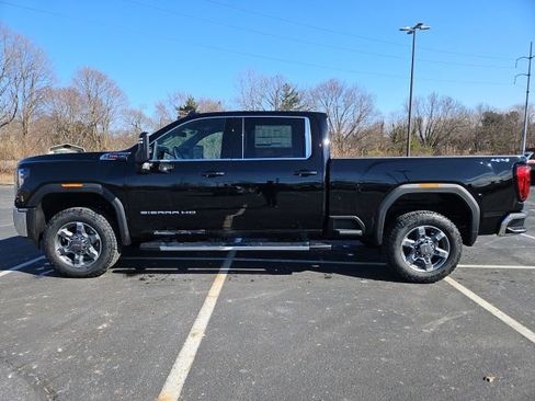 New 2026 GMC Sierra 2500 SLE w/ SLE Value Package; image 2