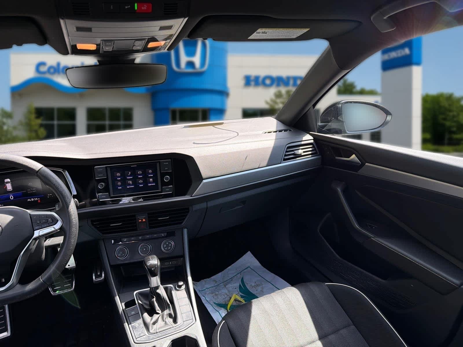 Used 2024 Volkswagen Jetta Sport FWD image 31