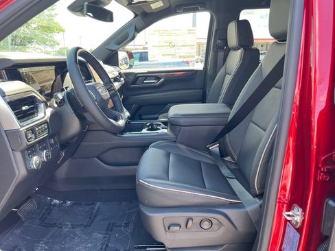 New 2026 GMC Yukon Elevation w/ LPO, Yukon Bright Edition AWD/4WD image 9