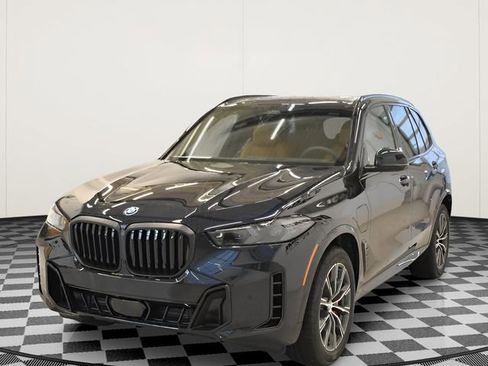 New 2026 BMW X5 xDrive50e w/ M Sport Package AWD/4WD image 12