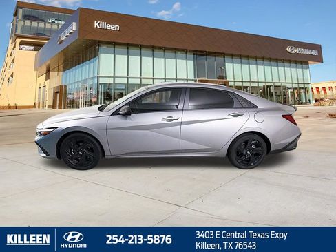 Used 2026 Hyundai Elantra Sport w/ Cargo Package FWD image 5