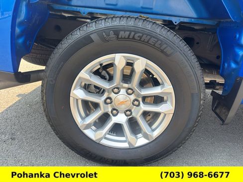 Certified 2025 Chevrolet Silverado 1500 LT AWD/4WD image 31