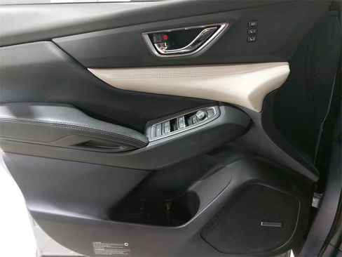 Used 2022 Subaru Ascent Limited w/ Technology Package image 28