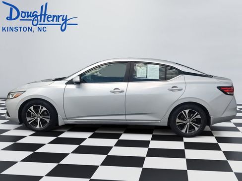 Used 2021 Nissan Sentra SV FWD image 2