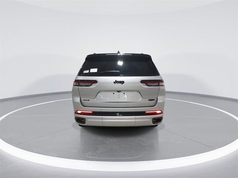 New 2025 Jeep Grand Cherokee L Summit image 7
