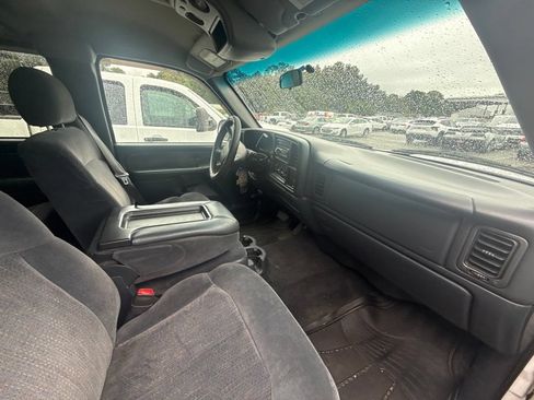 Used 2001 Chevrolet Silverado 1500 LS RWD image 7