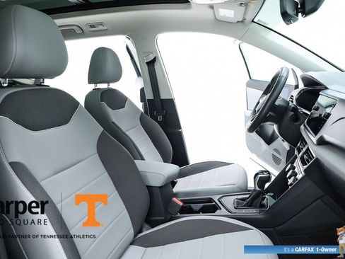 Used 2023 Volkswagen Taos SE w/ Panoramic Sunroof Package FWD image 73