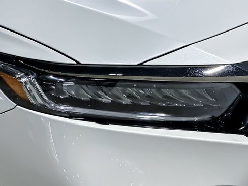 Used 2022 Honda Accord Sport image 10