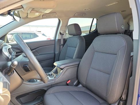 Used 2023 GMC Acadia SLE w/ Driver Convenience Package image 12