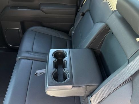 Used 2025 GMC Sierra 1500 SLT AWD/4WD image 31