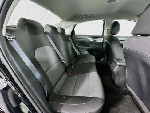 Used 2023 Kia Forte LXS w/ LXS Technology Package FWD image 24