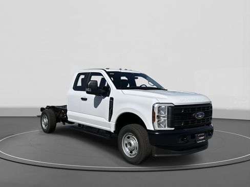 New 2024 Ford F350 XL image 3