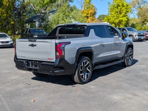New 2025 Chevrolet Silverado EV RST image 10