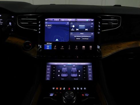 Used 2022 Jeep Grand Wagoneer Series II w/ Convenience Group III image 46