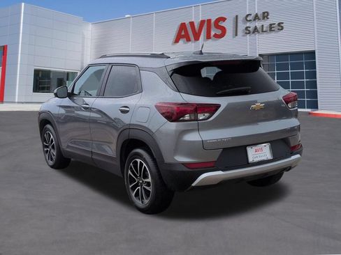 Used 2025 Chevrolet TrailBlazer LT FWD image 7