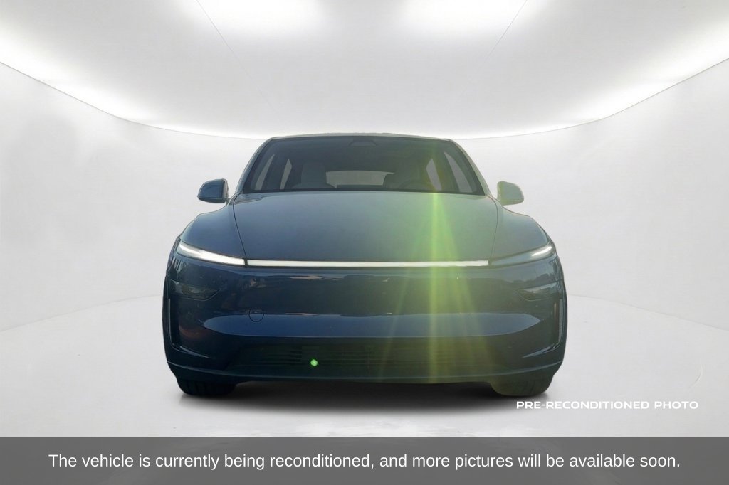 Used 2026 Tesla Model Y Long Range RWD image 2