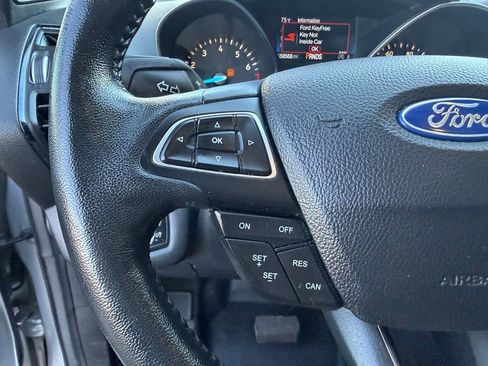 Used 2018 Ford Escape Titanium image 30