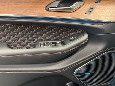 New 2026 Jeep Grand Cherokee L Summit image 27