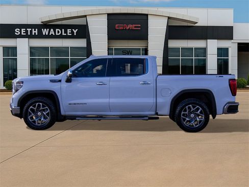 Used 2024 GMC Sierra 1500 SLT w/ SLT Convenience Package image 4
