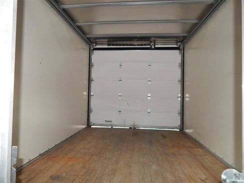 Used 2014 Ford E-350 and Econoline 350 Super Duty image 20