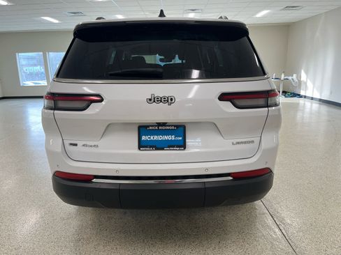 Used 2022 Jeep Grand Cherokee L Laredo w/ Luxury Tech Group I image 6
