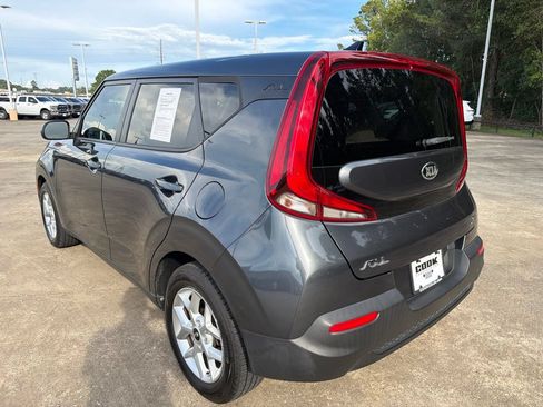Used 2021 Kia Soul S FWD image 3