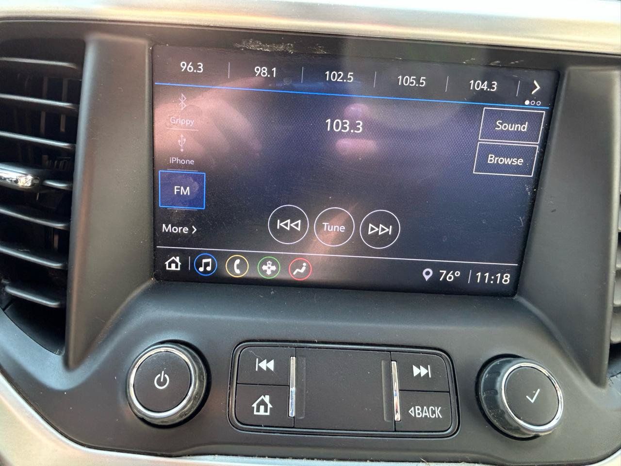 Used 2020 GMC Acadia SLT FWD image 23