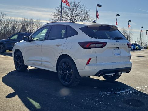 New 2026 Ford Escape ST-Line Elite w/ Equipment Group 501A image 3