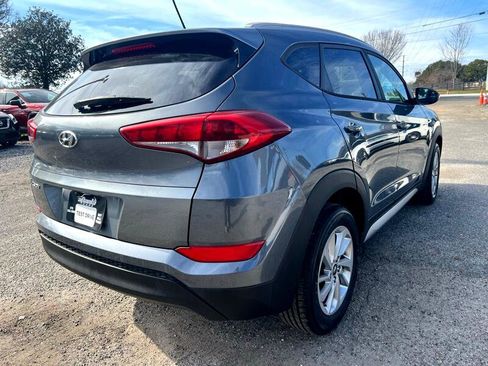 Used 2017 Hyundai Tucson SE image 5