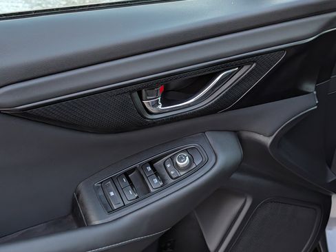 Used 2025 Subaru Outback Premium image 20