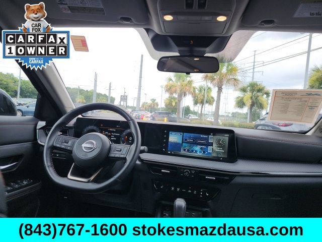 Used 2025 Nissan Kicks SR w/ SR Premium Package AWD/4WD image 2