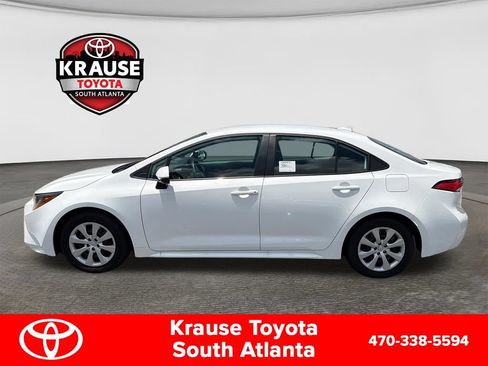 Used 2026 Toyota Corolla LE FWD image 8