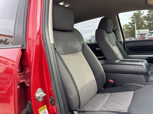 Used 2014 Toyota Tundra SR5 w/ SR5 Upgrade Package AWD/4WD image 26