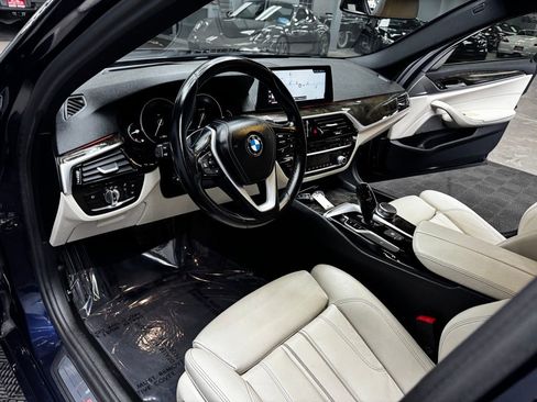 Used 2017 BMW 540i RWD image 37