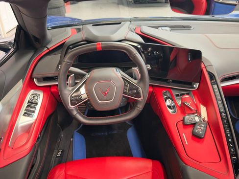Used 2021 Chevrolet Corvette Stingray Premium Conv w/ Z51 Performance Package RWD image 13