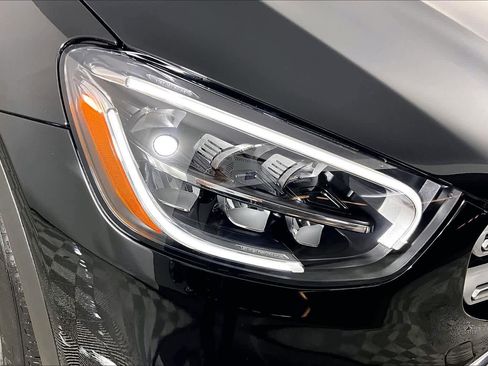 Used 2022 Mercedes-Benz GLC 300 image 26