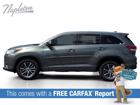 Used 2018 Toyota Highlander XLE FWD image 2
