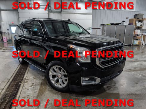 Used 2018 GMC Yukon SLE w/ SLE Value Package image 1