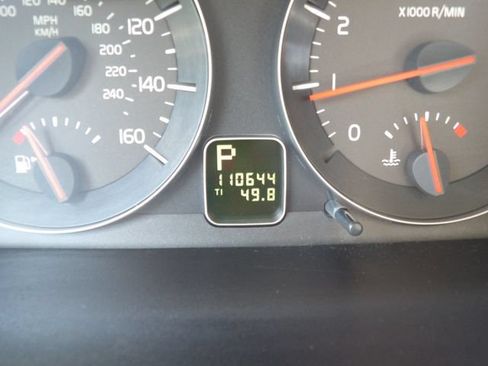 Used 2011 Volvo C30 T5 FWD image 17