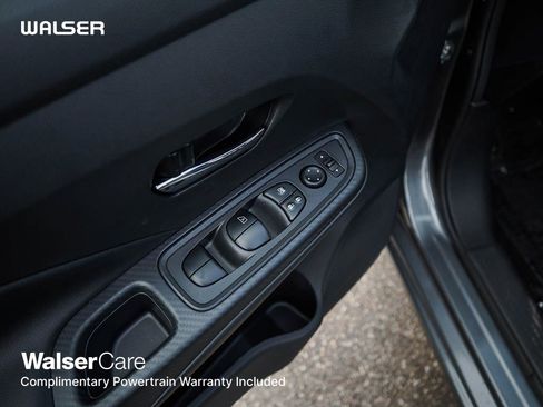 New 2025 Nissan Versa SV image 17