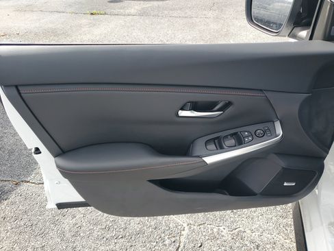 New 2025 Nissan Sentra SR w/ SR Premium Package image 8