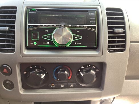 Used 2008 Nissan Frontier SE RWD image 18