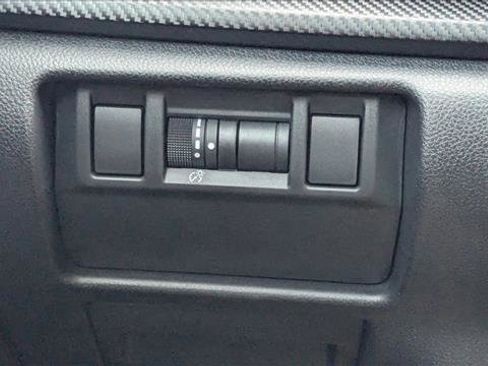 Certified 2024 Subaru Crosstrek 2.0i Premium image 16